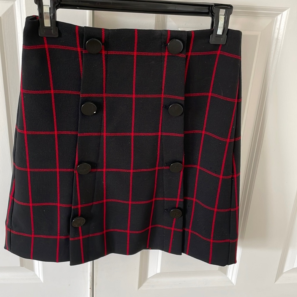 Stripe navy and red skirt